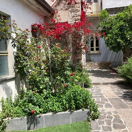 Bed and Breakfast Tra Storia E Realta Сардара Экстерьер фото