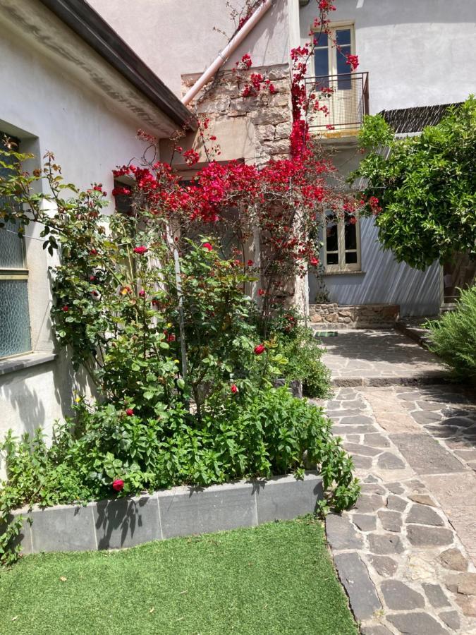 Bed and Breakfast Tra Storia E Realta Сардара Экстерьер фото